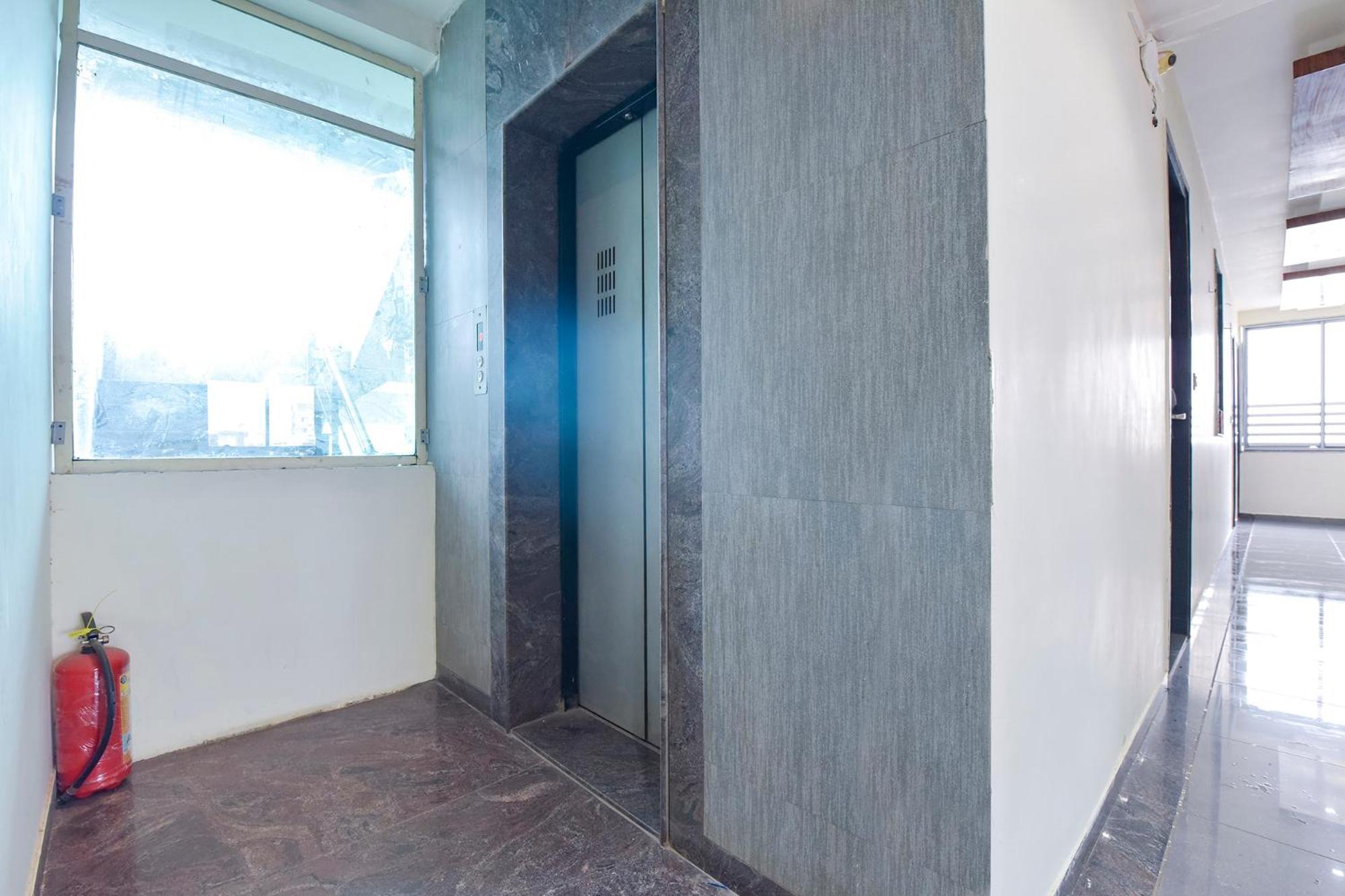 Fabhotel A1 Plaza Ahmedabad Eksteriør bilde